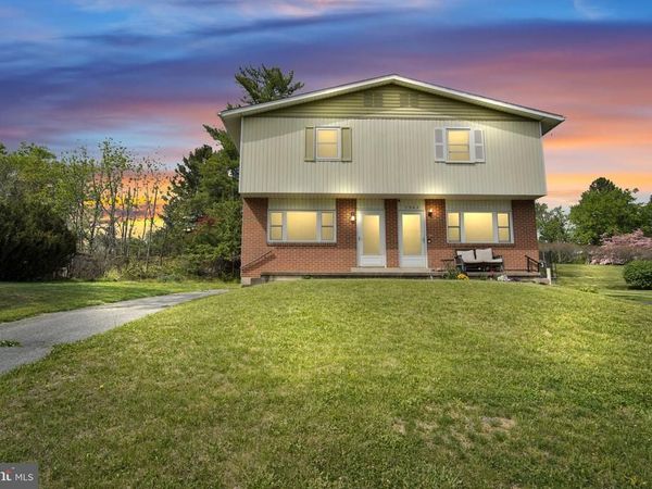 7952 JEFFERSON STREET, HUMMELSTOWN, PA 17036