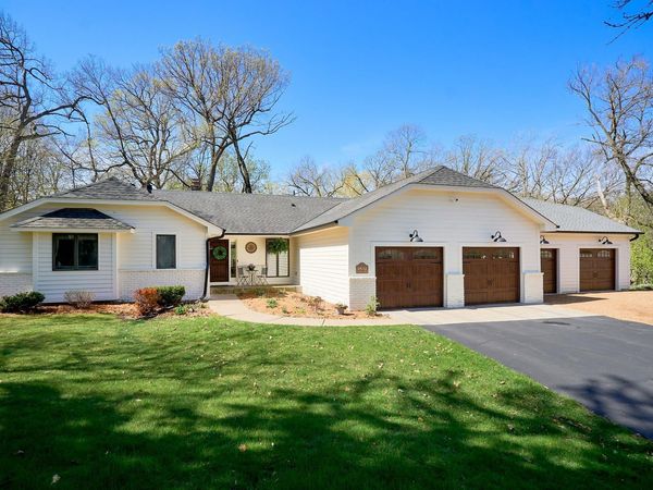 1832 Essex Road , Hopkins, MN 55305