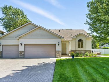 11166 Nikolas Avenue SE, Becker, MN 55308
