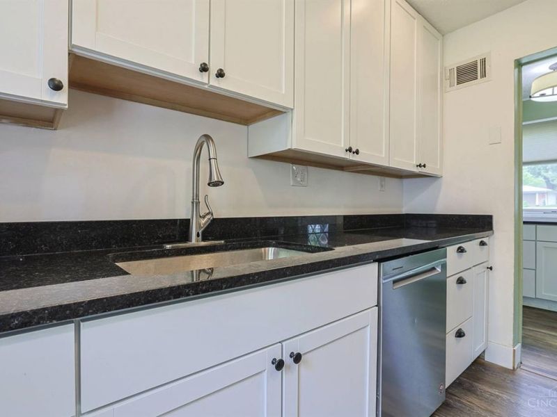 2855 Bahns Drive, Beavercreek, OH 45434 Photo 12