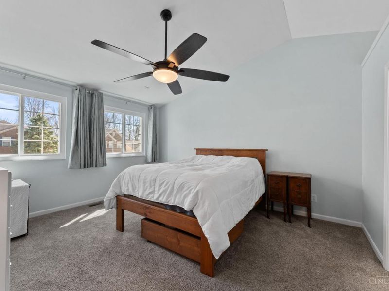 8586 Sunmont Drive, Anderson Twp, OH 45255 Photo 11