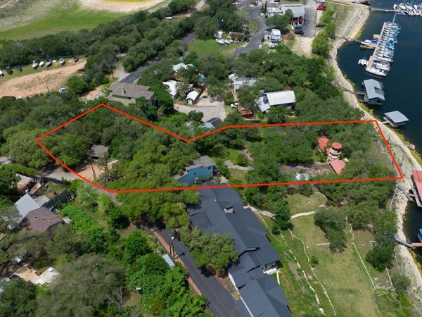 1004 Linscomb DR, Austin, TX 78734