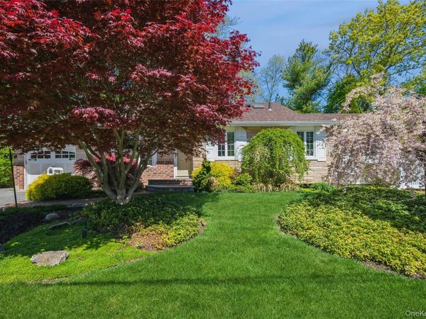 26 Wren Court, Northport, NY 11768