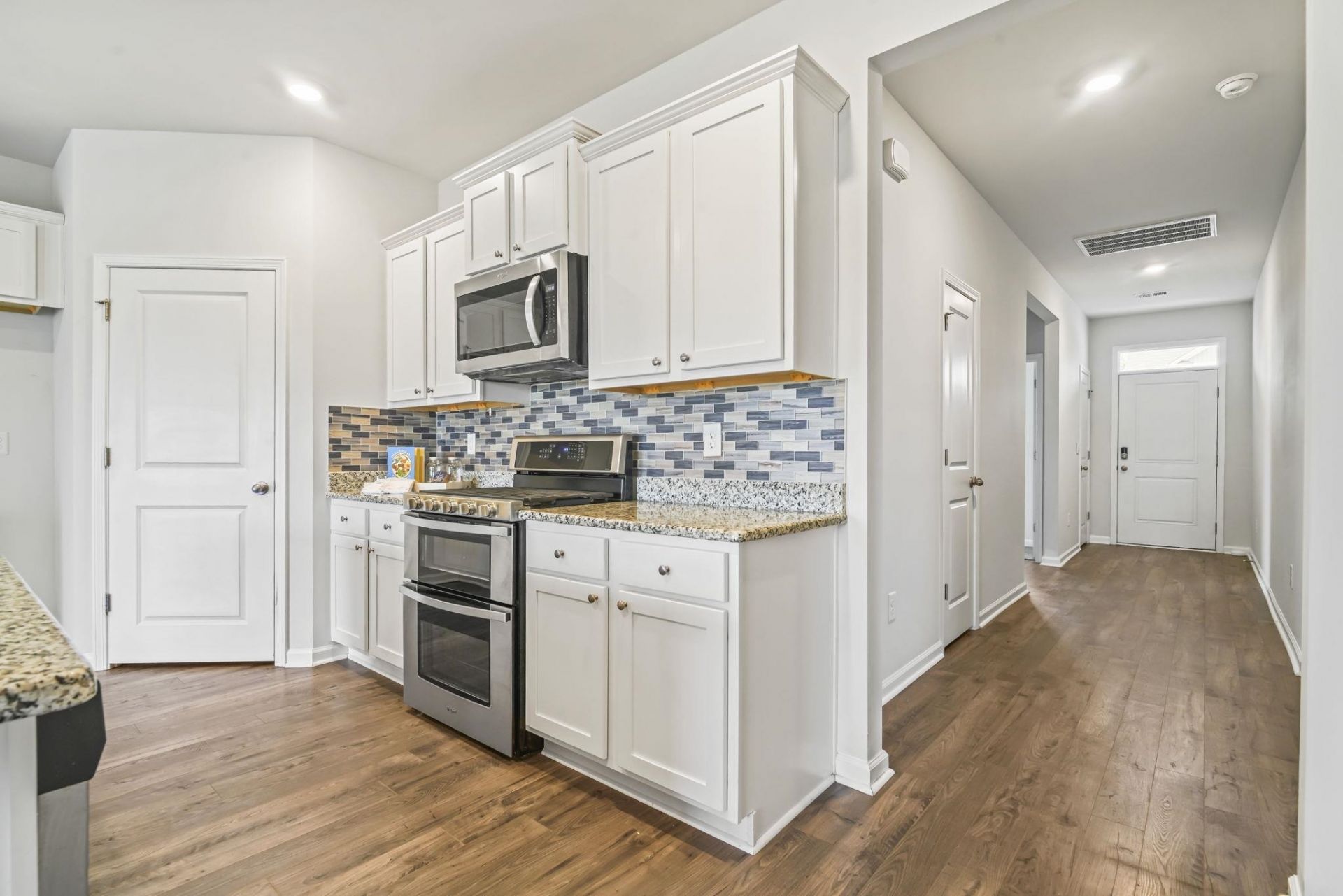 2048 Ridgedale Dr. Photo 13