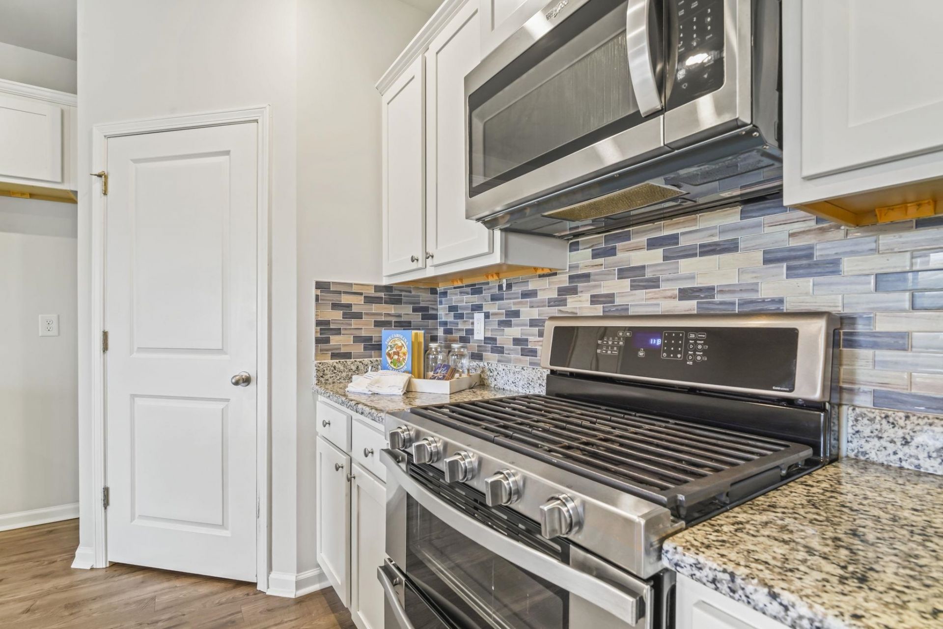 2048 Ridgedale Dr. Photo 14