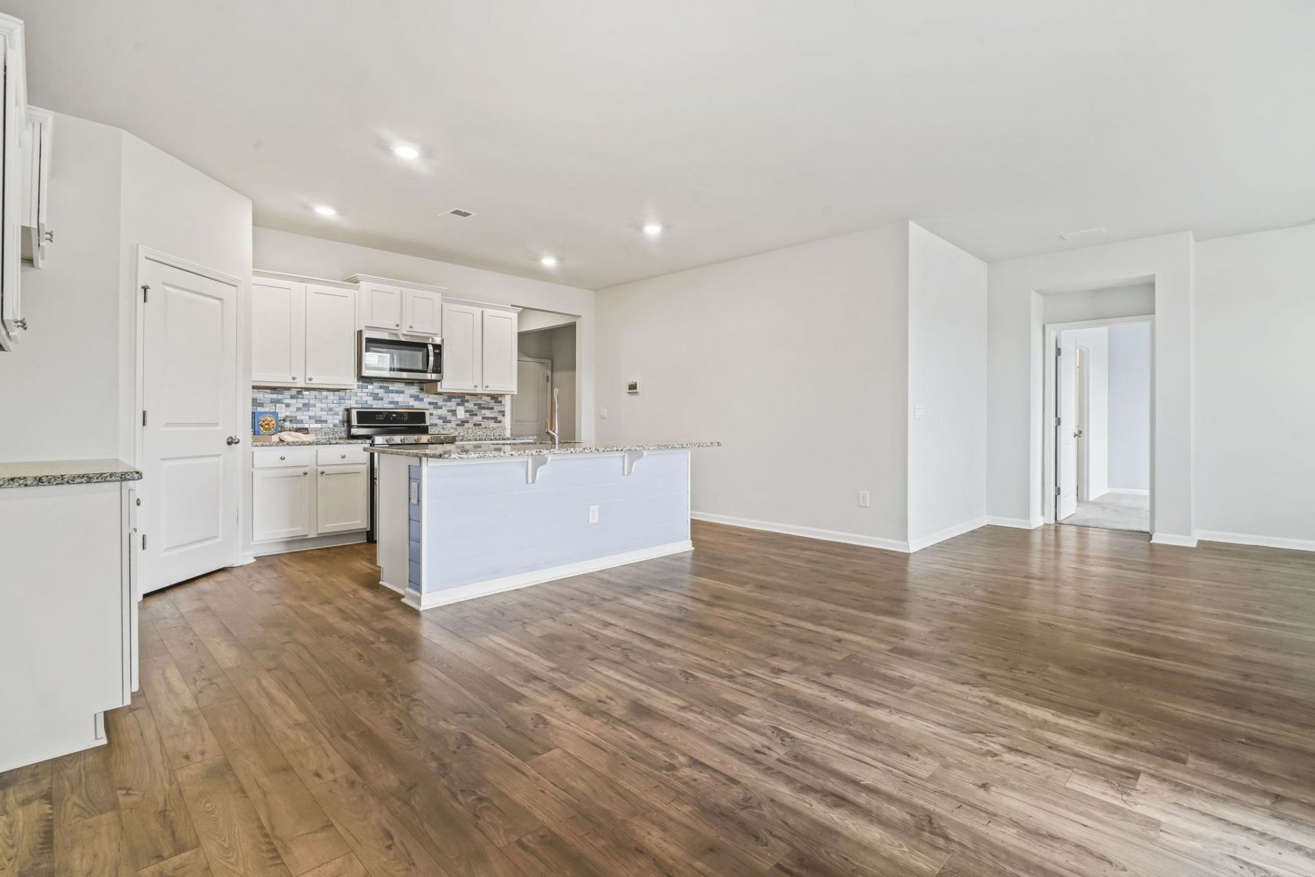 2048 Ridgedale Dr. Photo 19