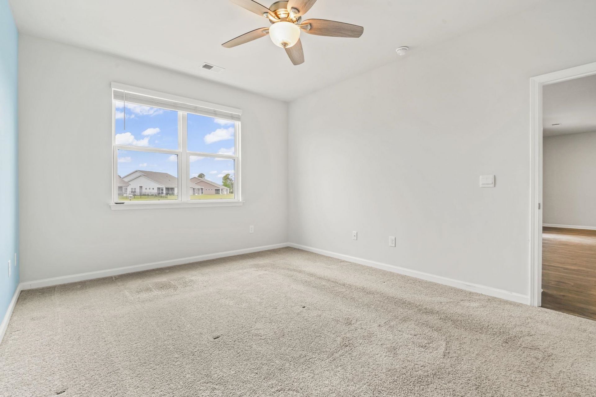 2048 Ridgedale Dr. Photo 22