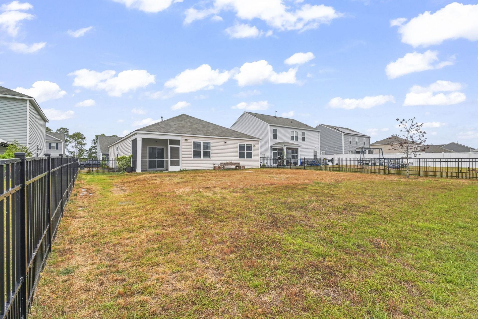 2048 Ridgedale Dr. Photo 27