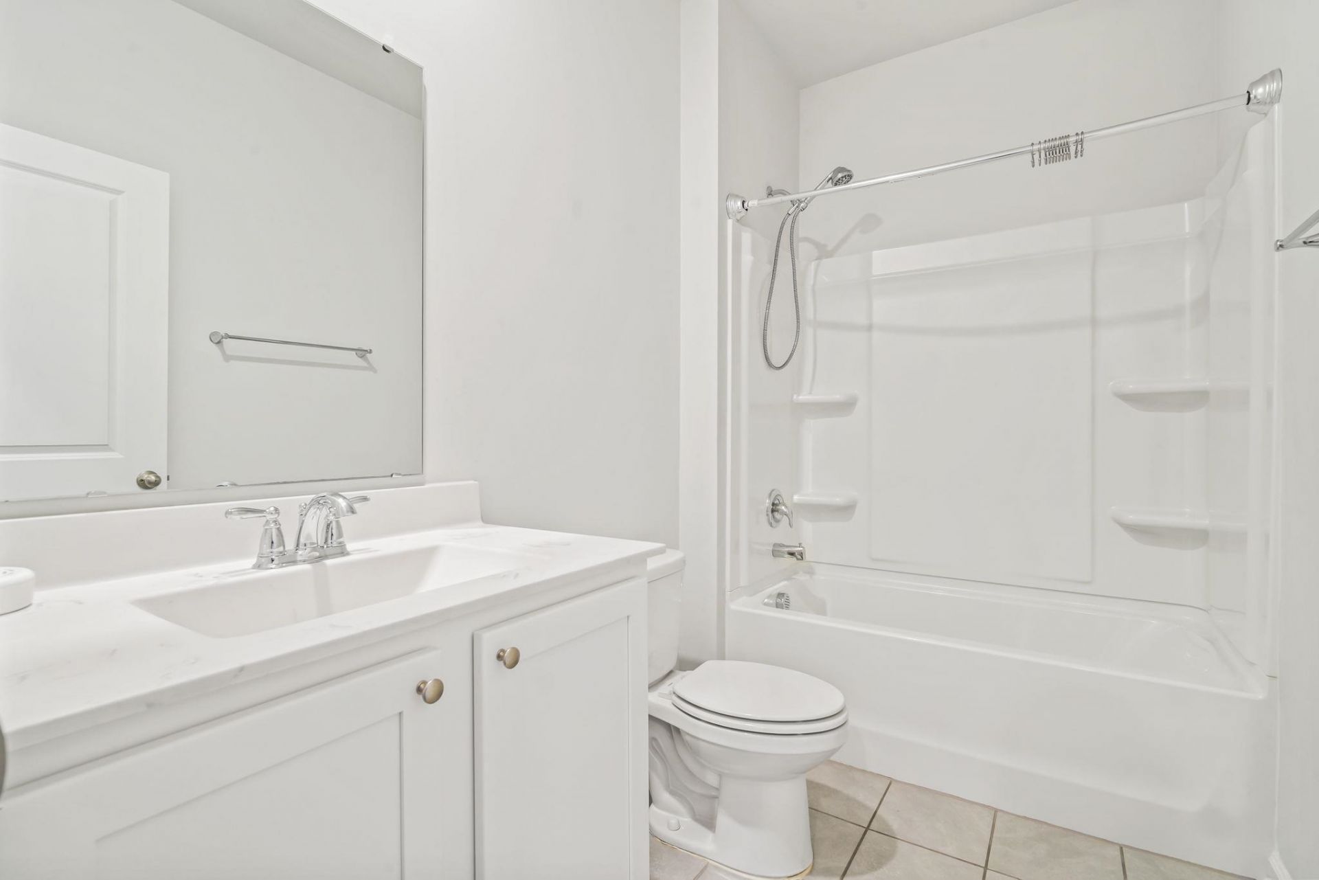 2048 Ridgedale Dr. Photo 8