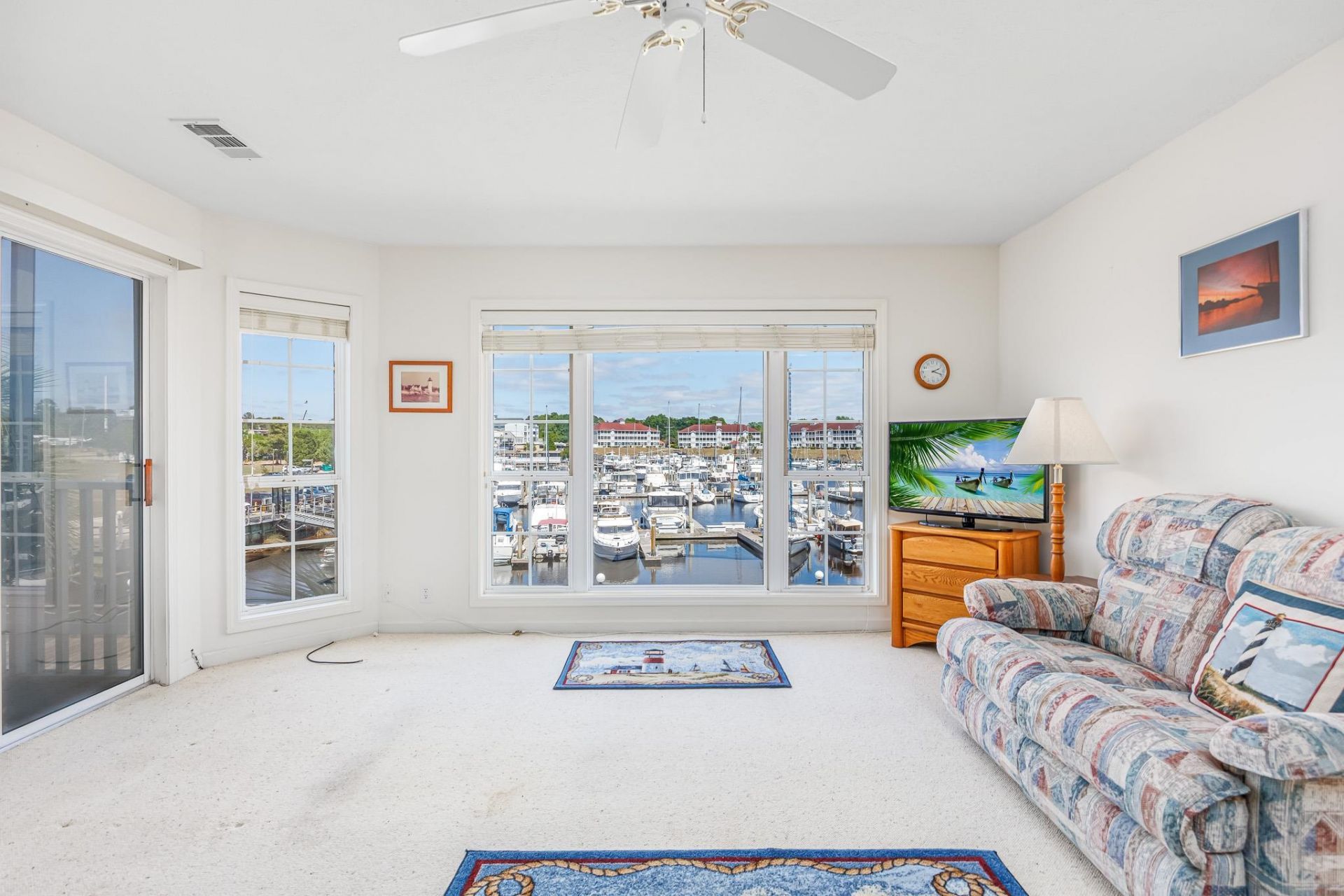 4633 Lightkeepers Way Photo 4