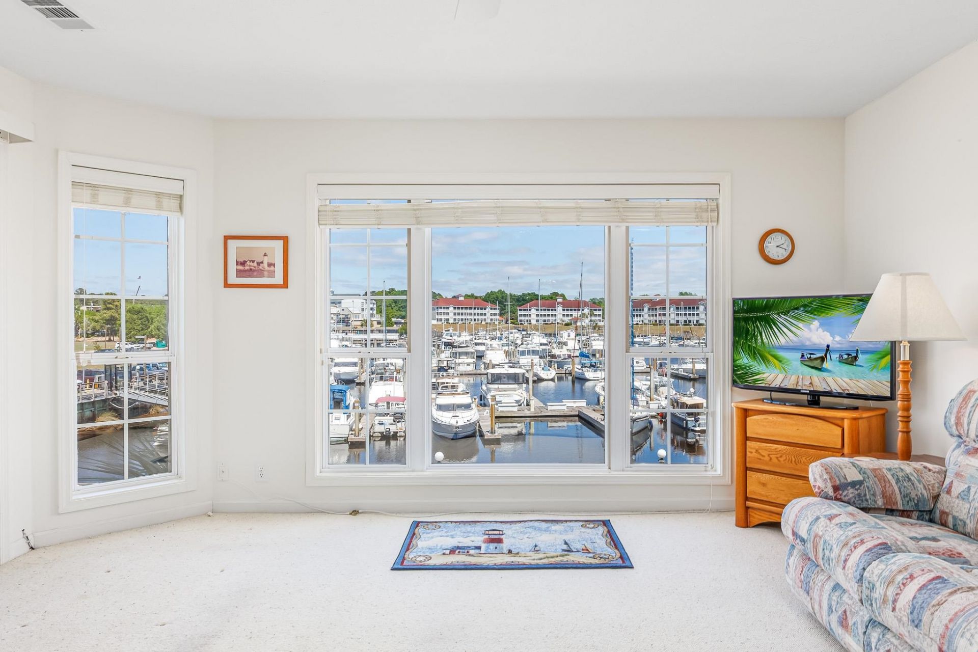 4633 Lightkeepers Way Photo 5