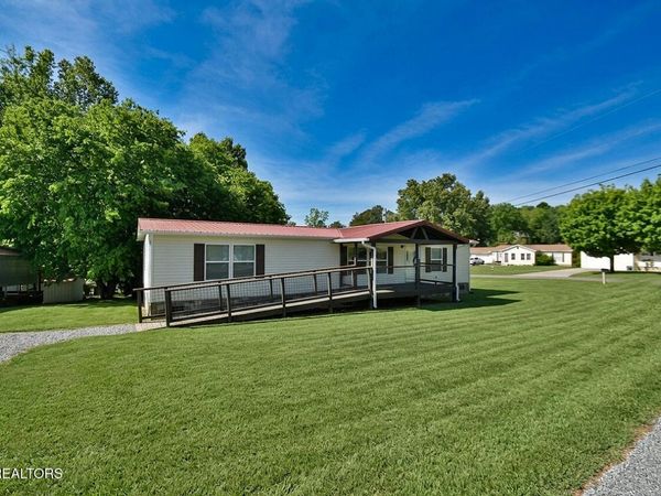 1641 Ponderosa Drive, Dandridge, TN 37725