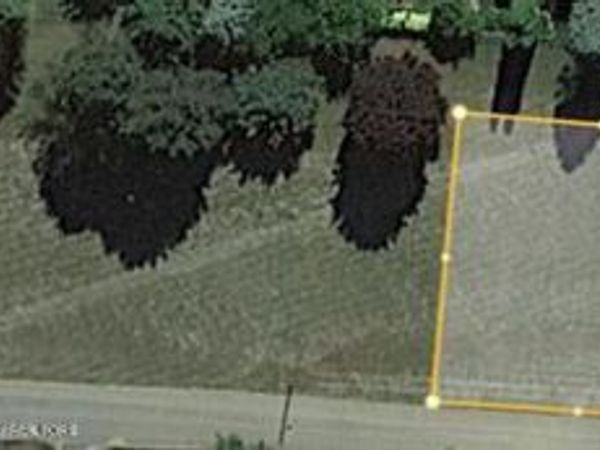 823 Hammont Street, Owosso, MI 48867