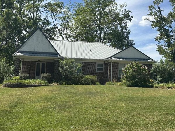 114 S Stone Street, Iuka, MS 38852