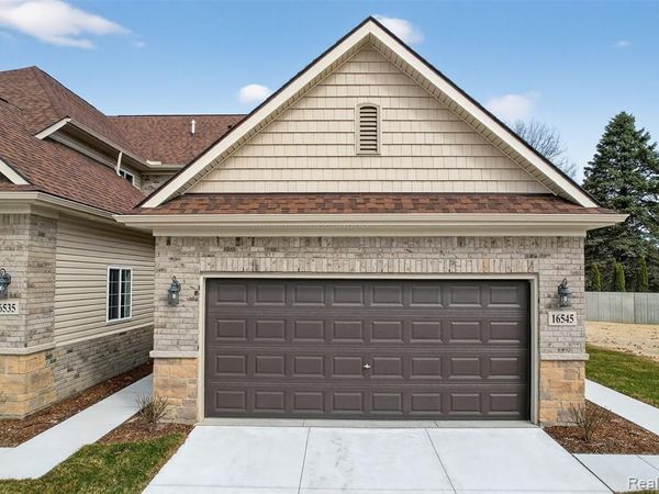 16545 Savor Lane , Clinton Twp, MI 48035