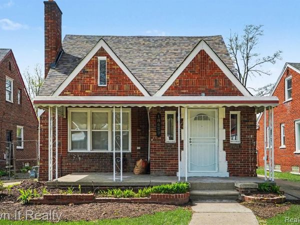 18429 Strathmoor Street, Detroit, MI 48235
