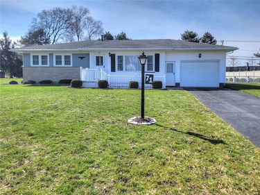 71 Fox Meadow Road, Rochester, NY 14626
