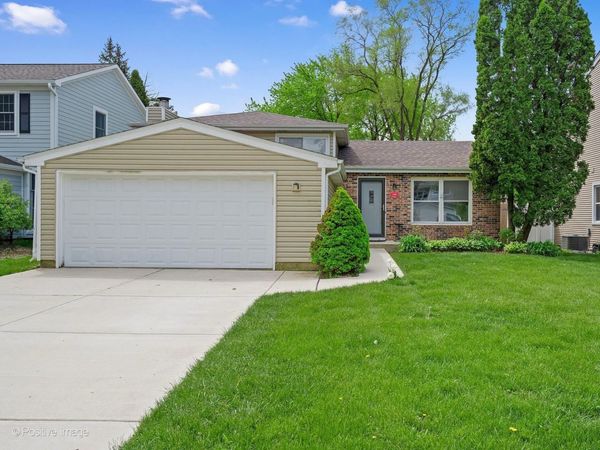 1500 Pershing Avenue , Wheaton, IL 60189