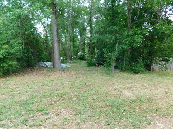 S 12th Street , Quincy, FL 32351