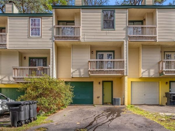 1208 CROSS CREEK Way, Unit 2, Tallahassee, FL 32301
