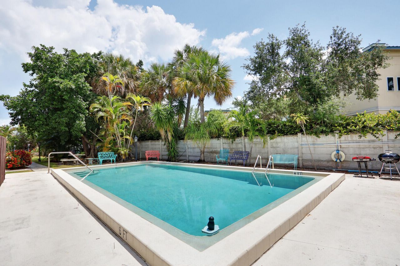 312 Southwind Drive, Unit 208, North Palm Beach, FL 33408 Photo