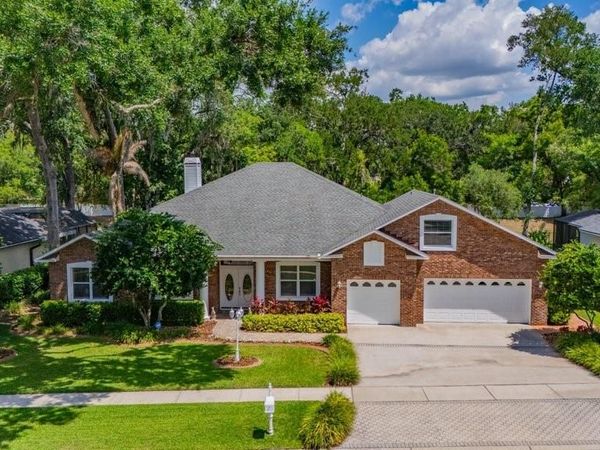 2221 VALRICO FOREST DRIVE , VALRICO, FL 33594