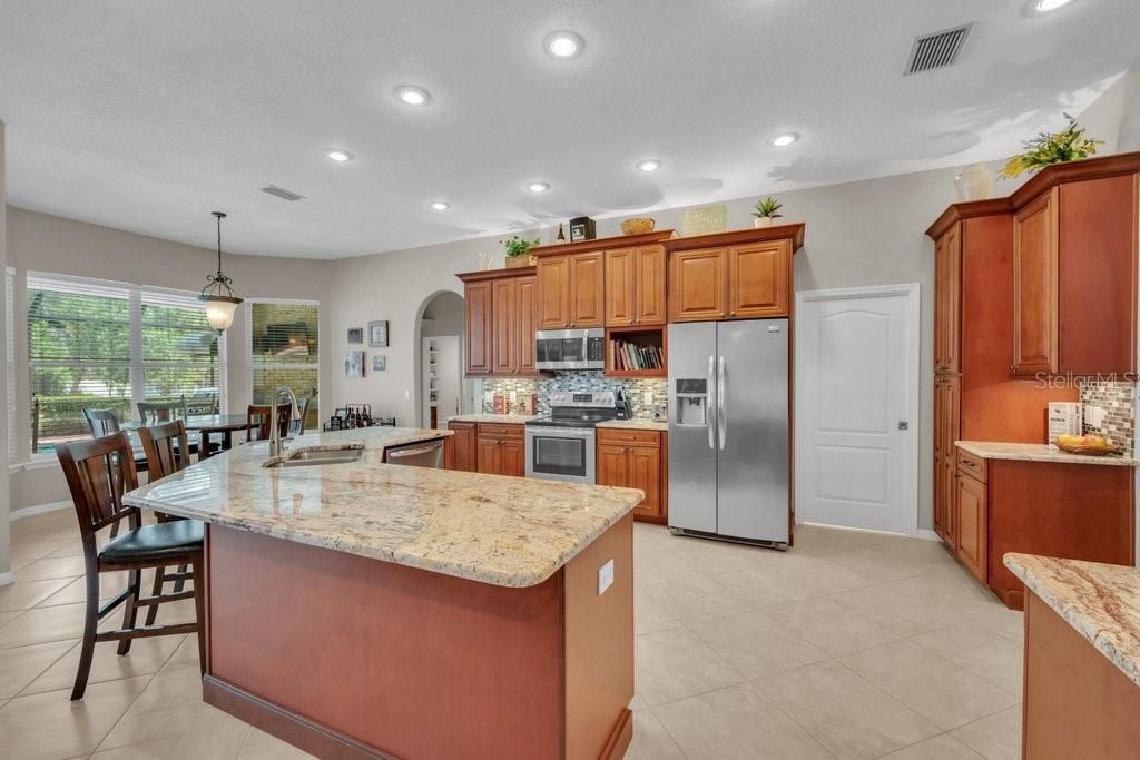 2221 Valrico Forest Drive, Valrico, FL 33594 Photo