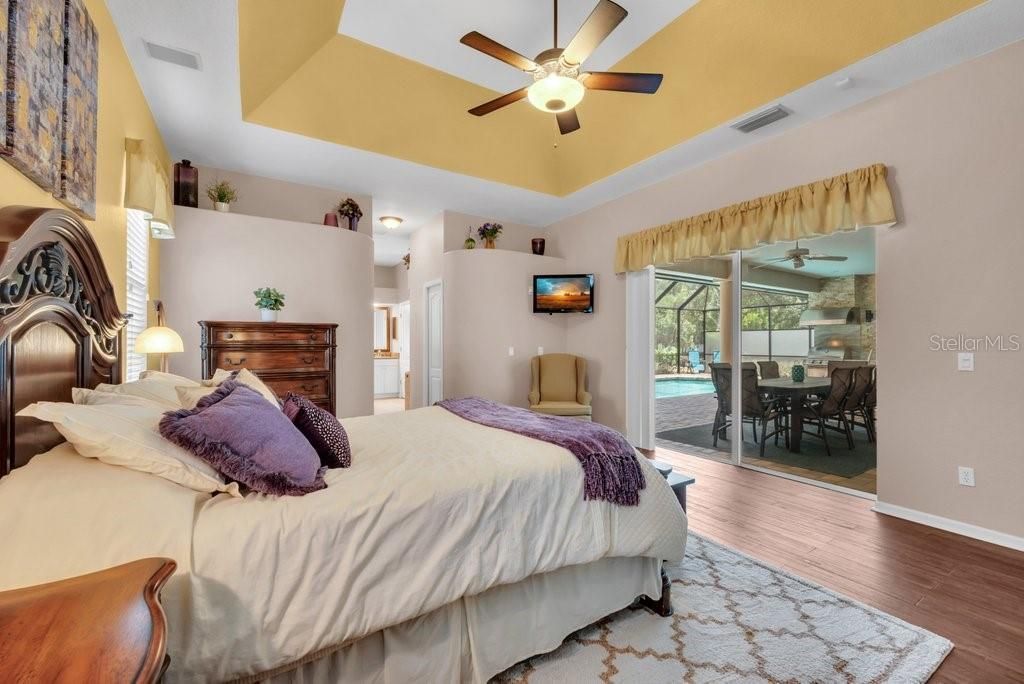 2221 Valrico Forest Drive, Valrico, FL 33594 Photo