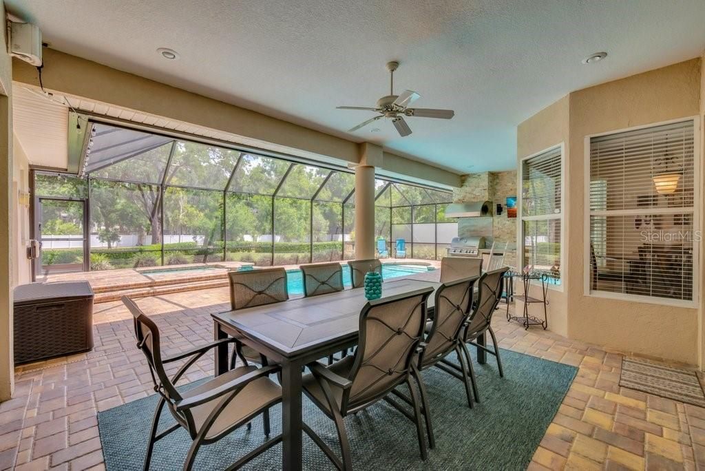 2221 Valrico Forest Drive, Valrico, FL 33594 Photo