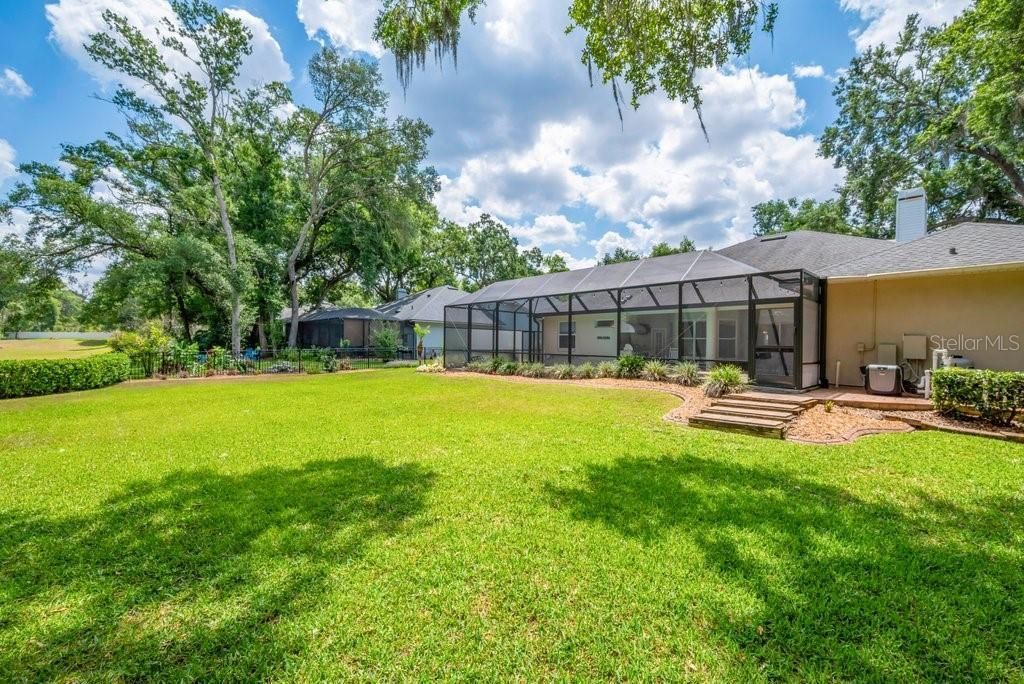2221 Valrico Forest Drive, Valrico, FL 33594 Photo