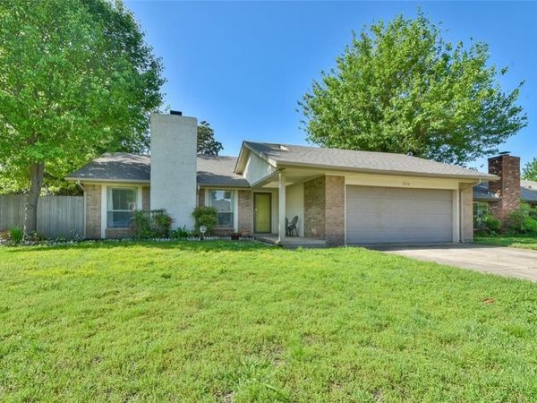 3210 Rambling Oaks Drive, Norman, OK 73072