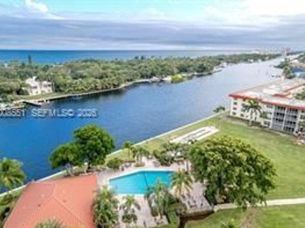 3050 NE 48th Ct , Unit 405, Lighthouse Point, FL 33064