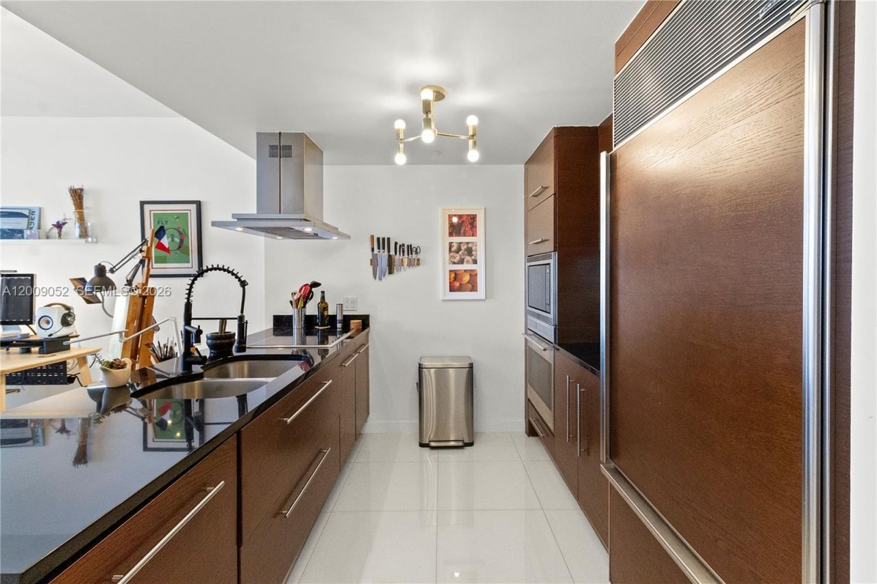 495 Brickell Ave , Unit 4009, Miami, FL 33131 Photo