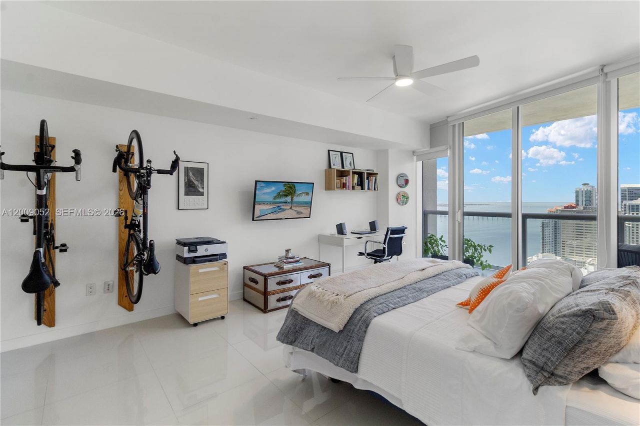495 Brickell Ave , Unit 4009, Miami, FL 33131 Photo