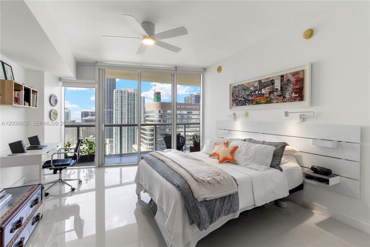 495 Brickell Ave , Unit 4009, Miami, FL 33131 Photo