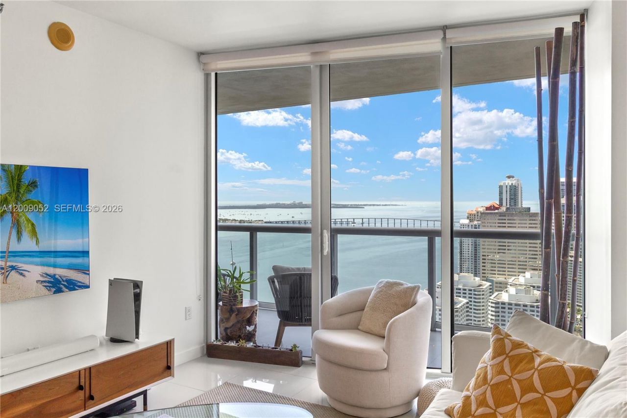 495 Brickell Ave , Unit 4009, Miami, FL 33131 Photo