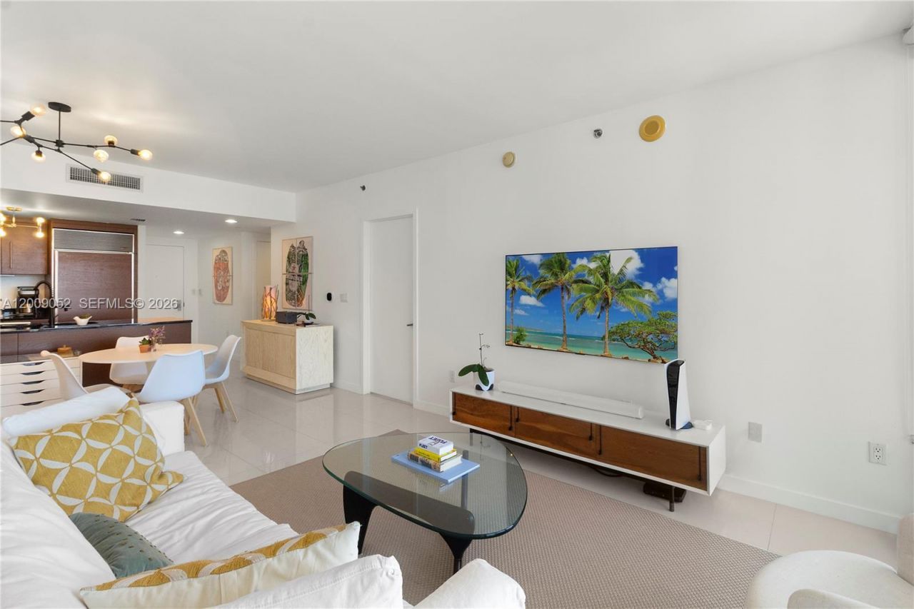 495 Brickell Ave , Unit 4009, Miami, FL 33131 Photo