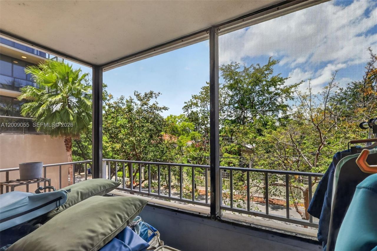 3304 Virginia St, Unit 3D, Miami, FL 33133 Photo