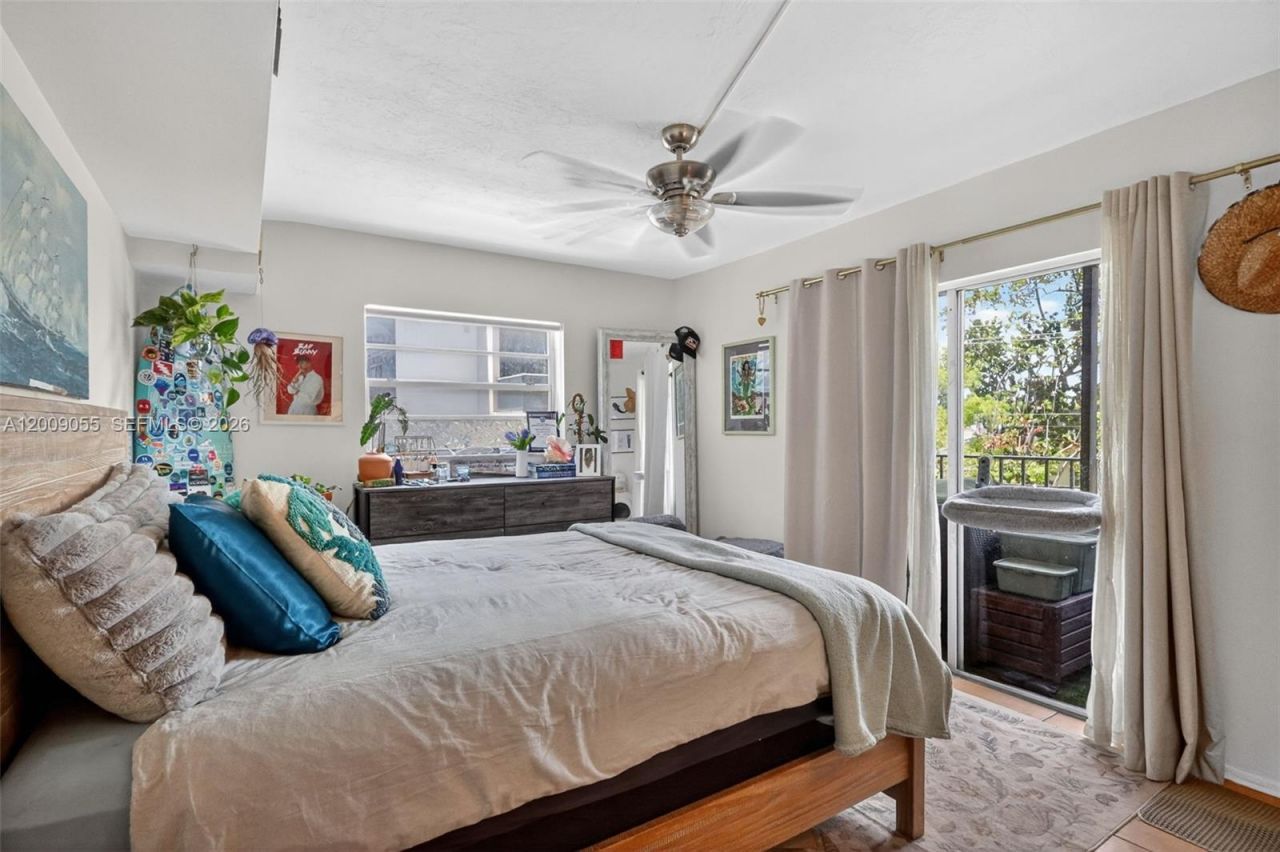 3304 Virginia St, Unit 3D, Miami, FL 33133 Photo