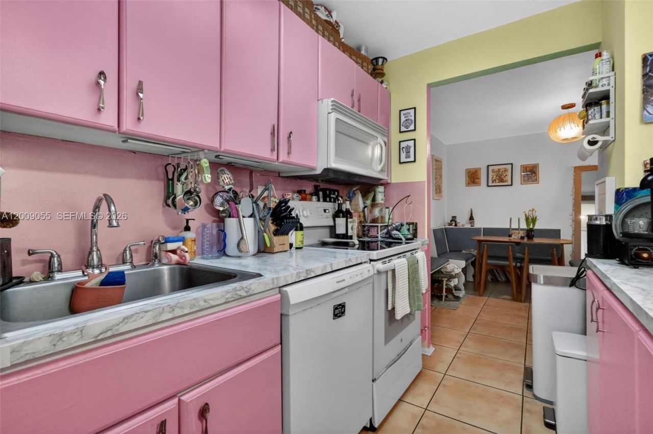 3304 Virginia St, Unit 3D, Miami, FL 33133 Photo