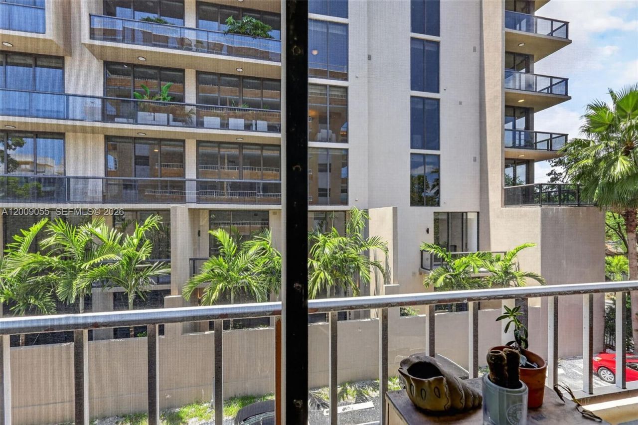 3304 Virginia St, Unit 3D, Miami, FL 33133 Photo