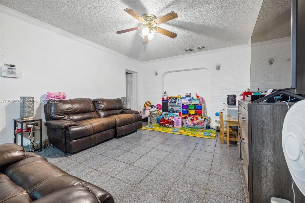 11810 SW 172nd St , Miami, FL 33177 Photo