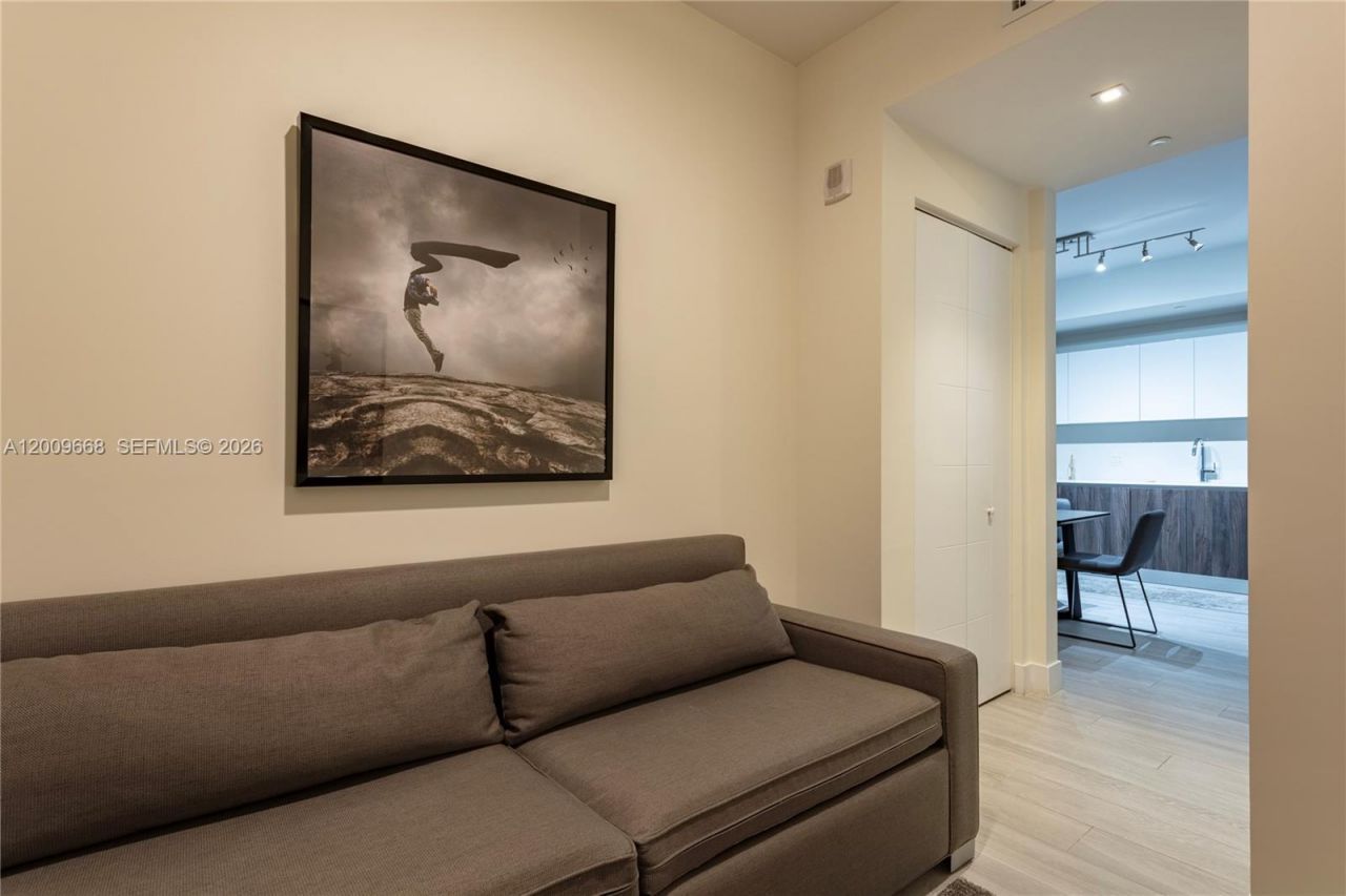 2960 NE 207th St , Unit 904, Aventura, FL 33180 Photo