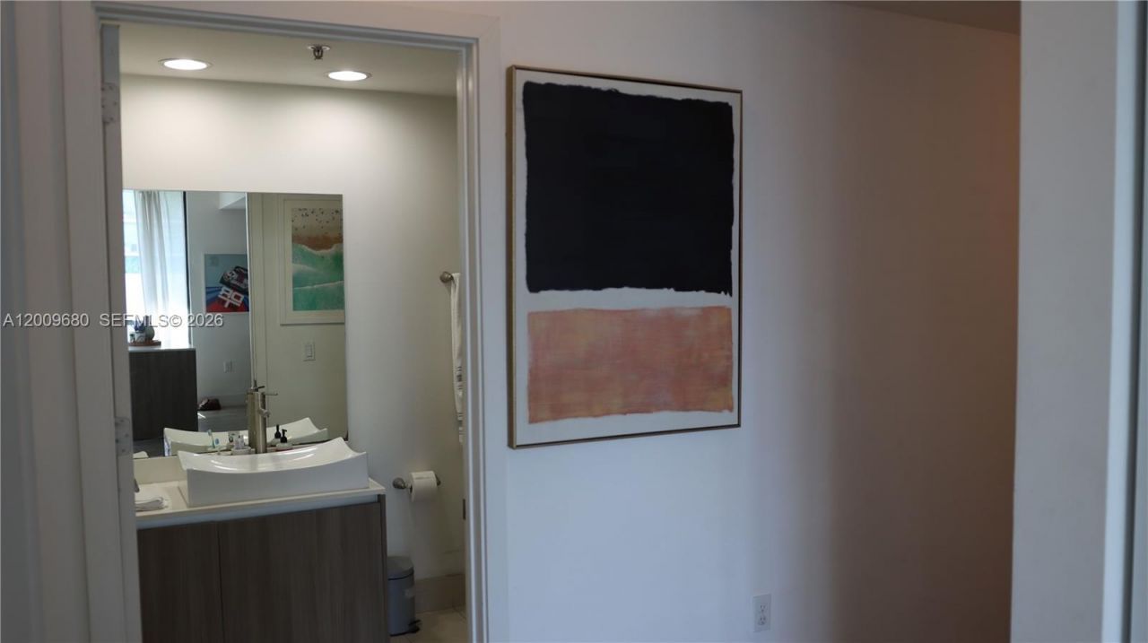 201 SW 17th Rd , Unit 606, Miami, FL 33129 Photo