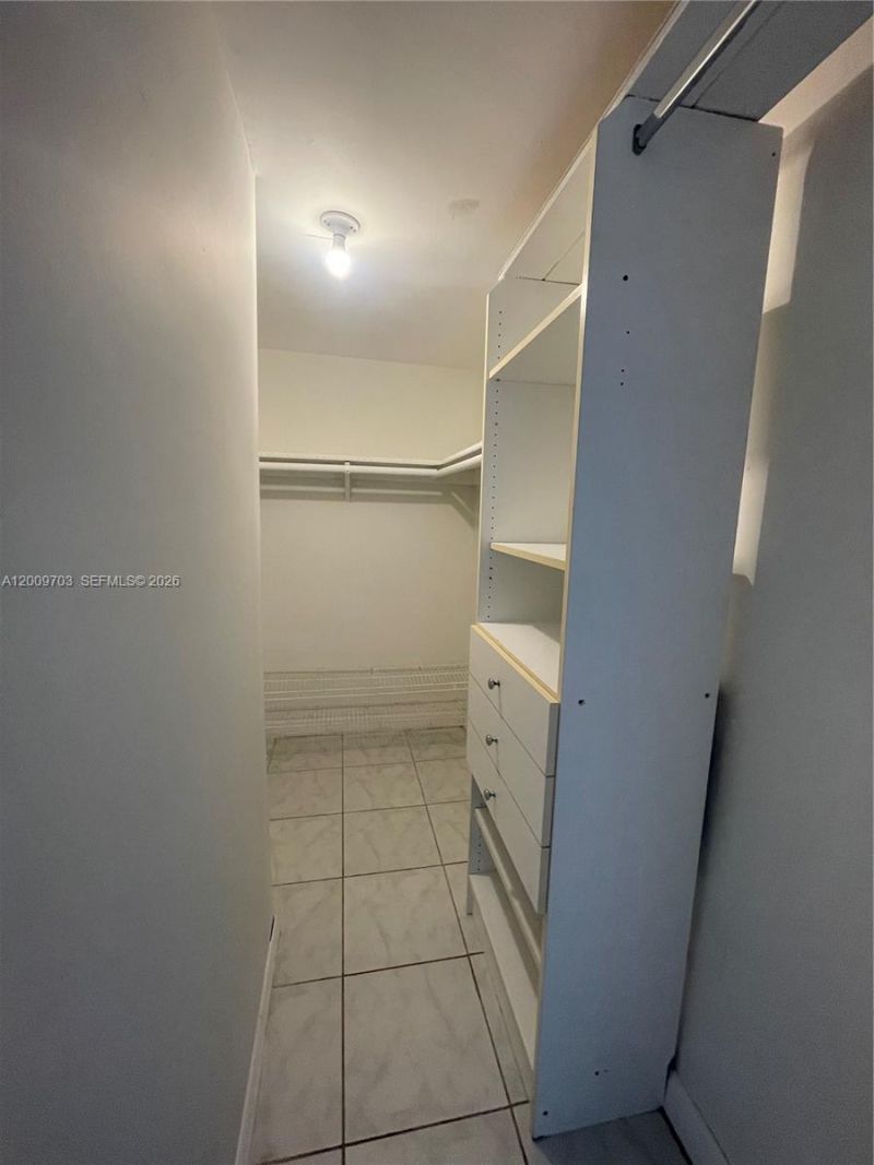 1435 NE 173rd St, North Miami Beach, FL 33162 Photo