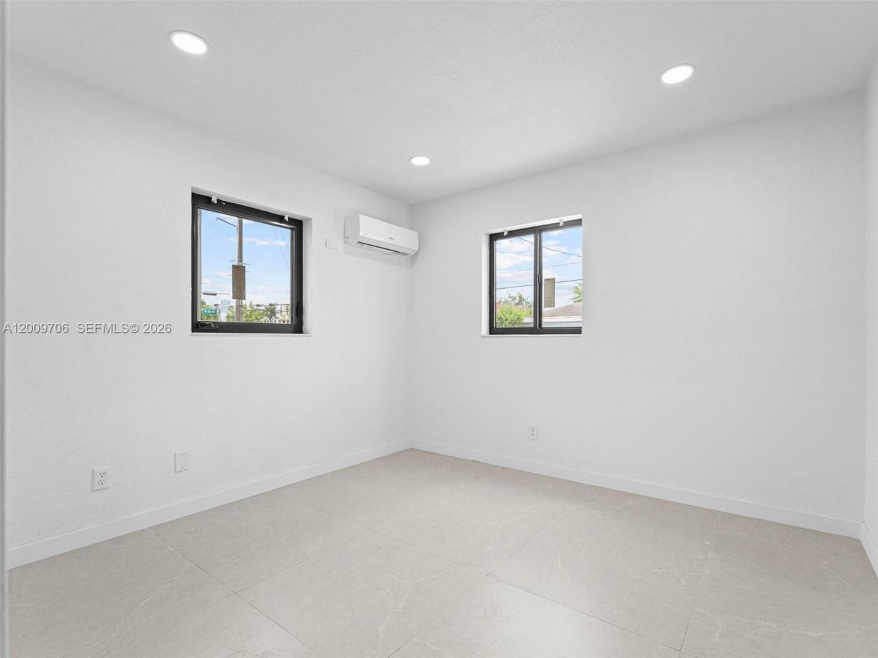 1366 W 29th St, Unit 1, Hialeah, FL 33012 Photo
