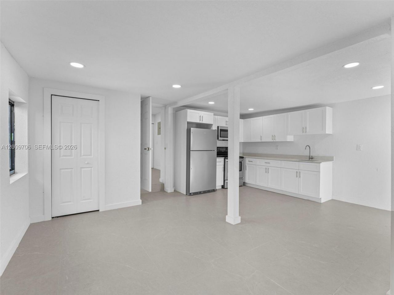 1366 W 29th St, Unit 1, Hialeah, FL 33012 Photo