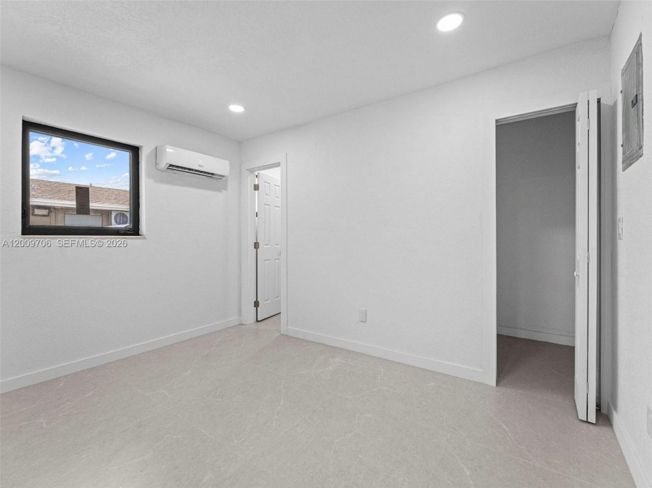 1366 W 29th St, Unit 1, Hialeah, FL 33012 Photo