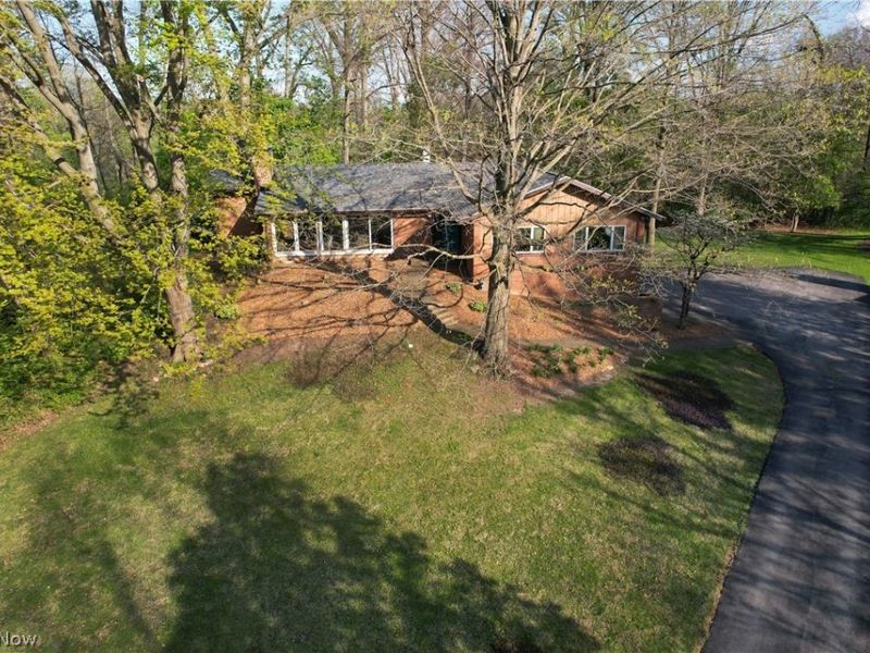 2930 Valley Lane, Sandusky, OH 44870 Photo 3