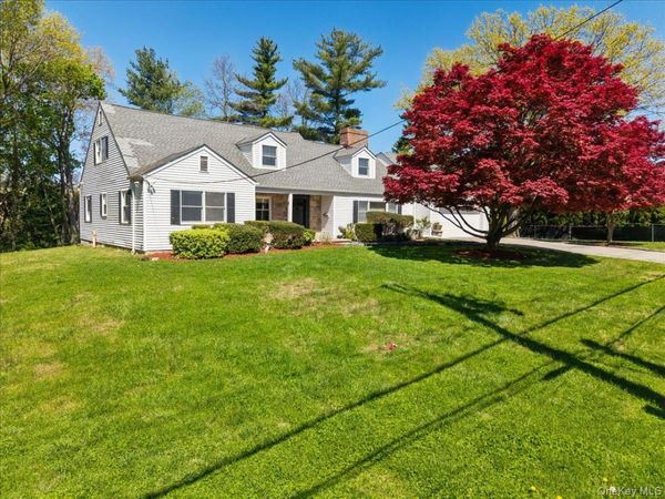 1 Windingwood Road N, Rye Brook, NY 10573